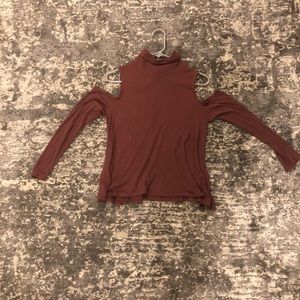 Cold shoulder top